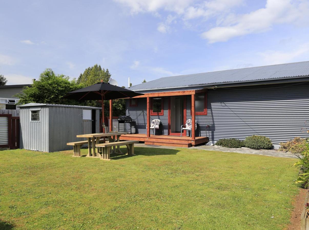 Mokonui Cottage - Te Anau Holiday Home Esterno foto